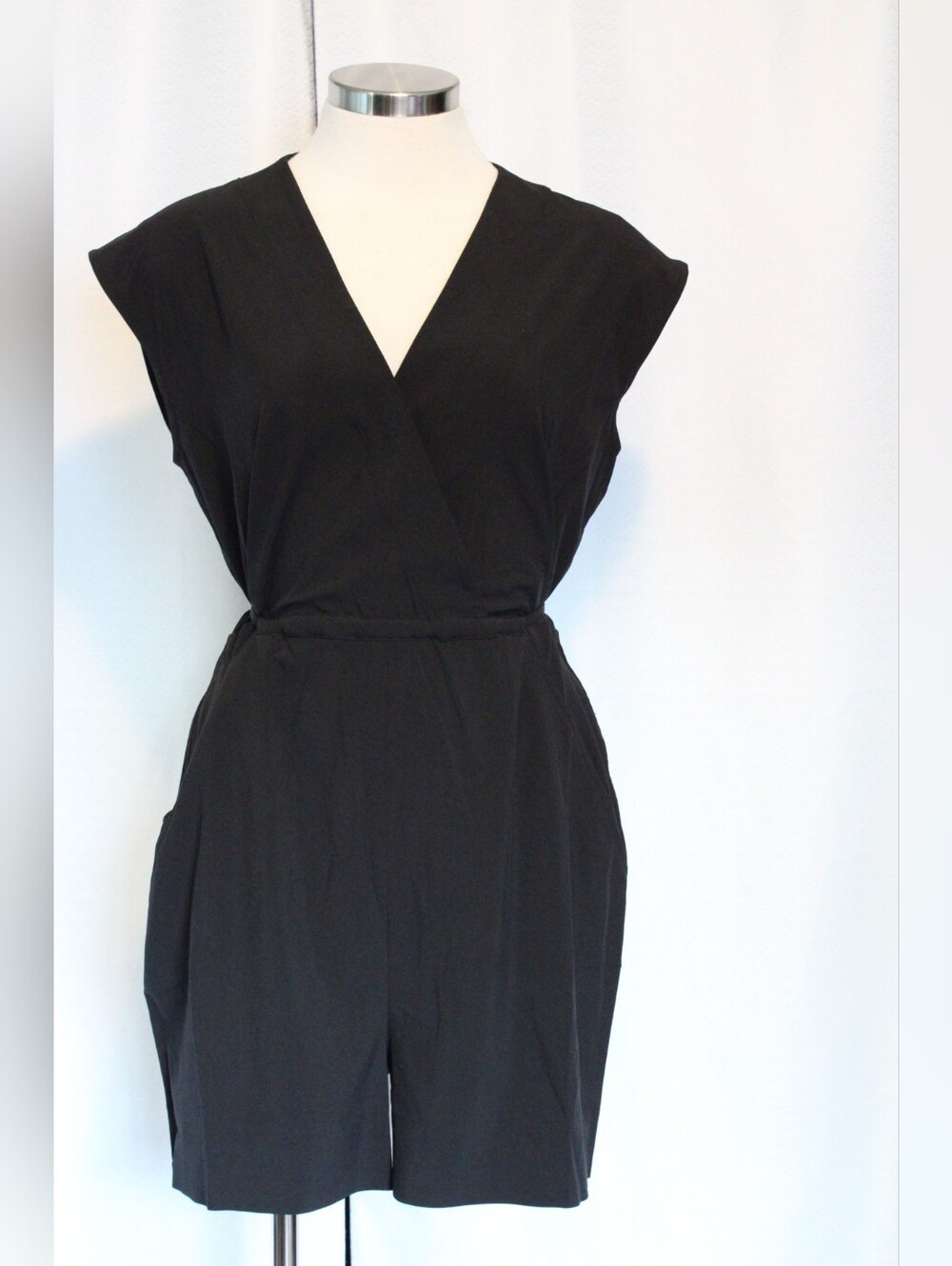 Athleta Marlow Black Wrap Front Romper Womens XS